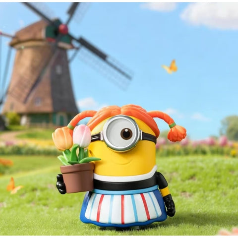 Minions Bello World Blind Box Series: Tulip Picking Carl (Confirmed Style)