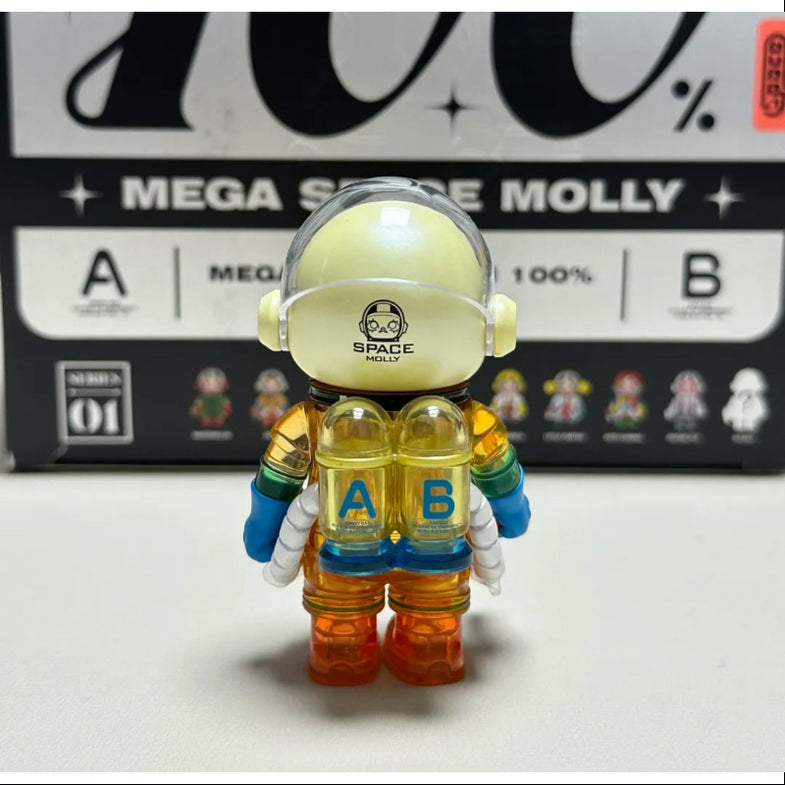 SPACE MOLLY MEGA 100% Series 1 – TOYSEZ
