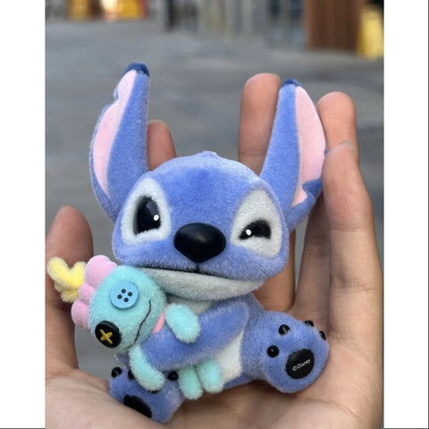 Disney Stitch Fluffy Adventure Series Secret Hug (1/72)