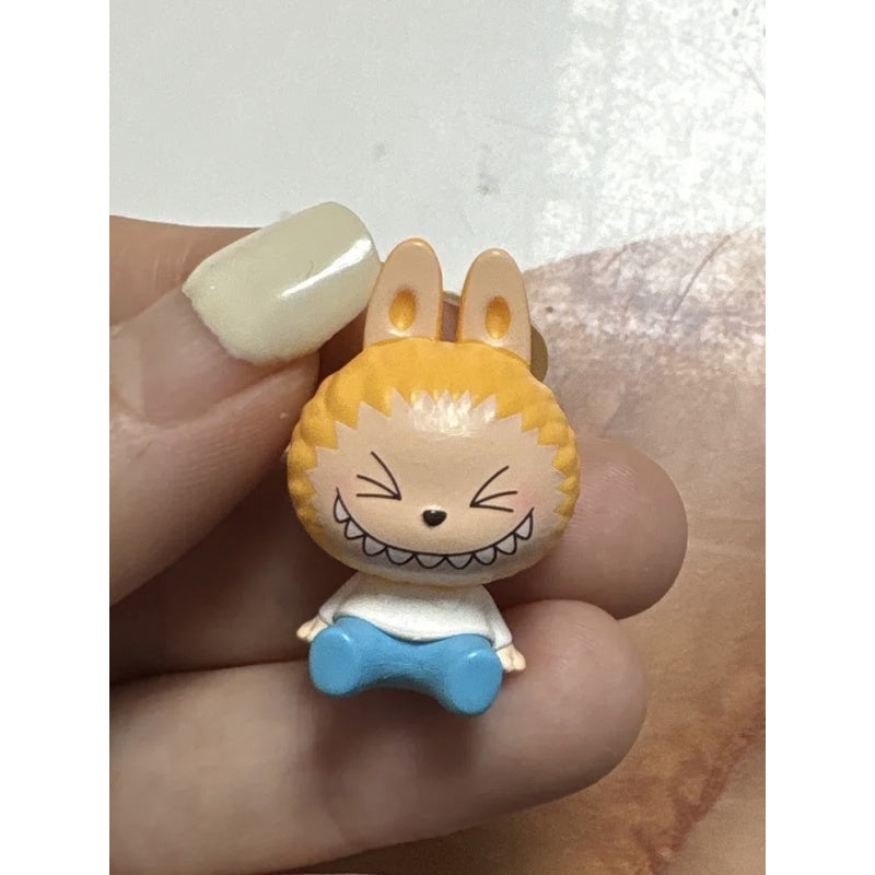 Labubu Pop Bean Classic Sitting Series: ZIMOMO Traveller (Confirmed Style) | TOYSEZ Data