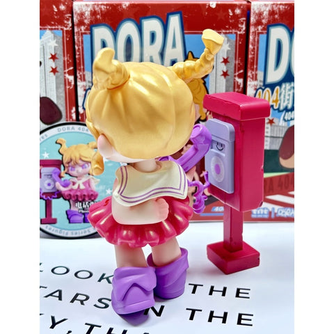 DORA 404 Block Blind Box Series: Phone Addict (Confirmed Style)