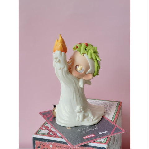 Zsiga The Winter of Gifts Series Cozy flame