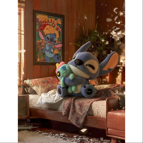 Disney Stitch Fluffy Adventure Series Secret Hug (1/72)