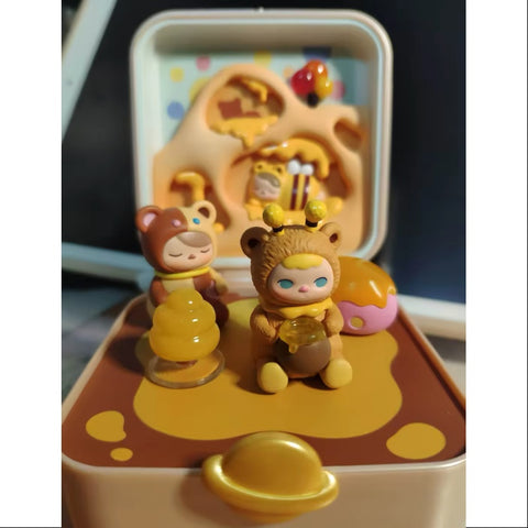 PUCKY Strange Planets Series BEAR PLANET