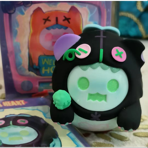 Shinwoo Ghost Bear House Series Web a Heart