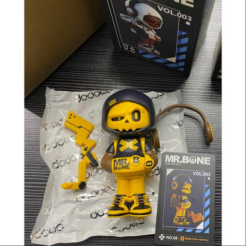 MR.BONE Gameman Series Secret Yellow Lightning