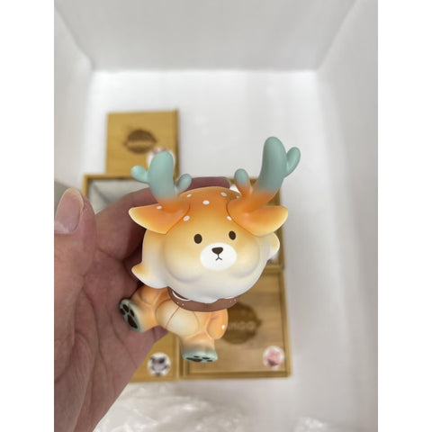 DIMOO Deer Limited Figure