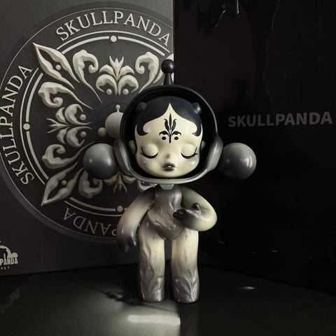 Skullpanda Slience Limited Figurine