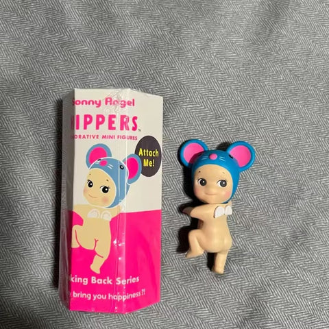 Sonny Angel HIPPERS Looking Back Series Mouse