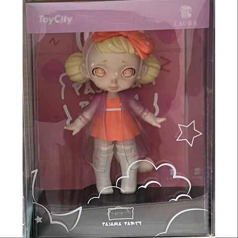 Laura Strawberry Cat 200% Figurine ToyCity 2021 Limited Edition
