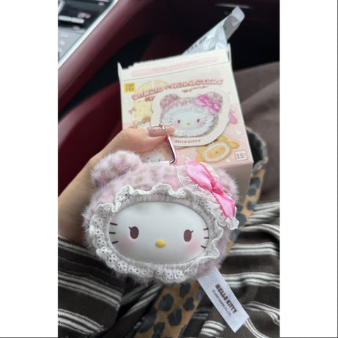 Hello Kitty Sanrio Characters Fluffy Teddy Bear Plush Pendant Series Secret Hello Kitty (1/144)