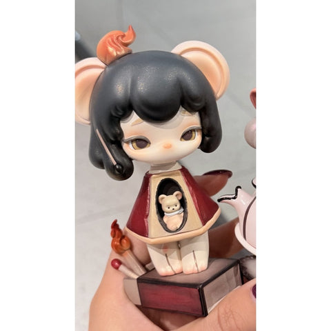 Dual Bear Attic Encounter Blind Box Series: Light a Match (Confirmed Style)