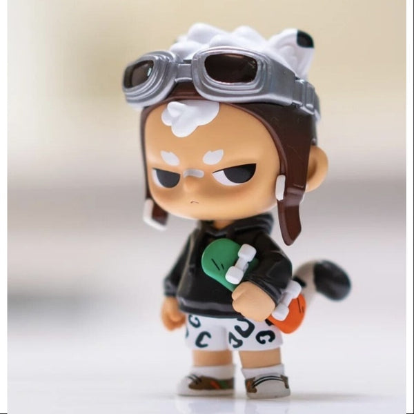 【値下げ】KUBO（クボ）フィギュア Amazon.com: Funko POP! Movies: Kubo - Kubo in Armor : Toys