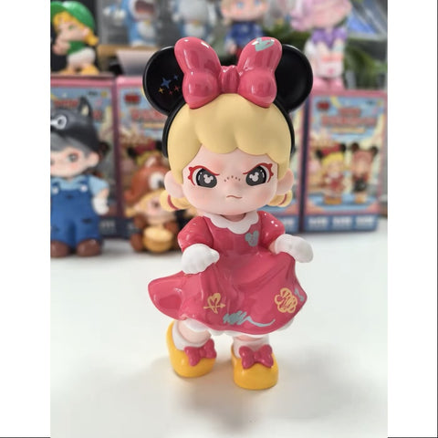 Disney DORA Loves Mickey Series Minnie