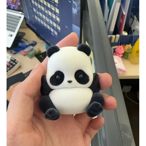 Panda Roll Daily Life Season 2 Blind Box Series: Holding Cheeks (Confirmed Style)