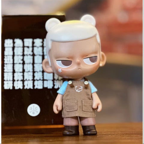 KUBO Barista Figurine Art Toy 2021 Limited