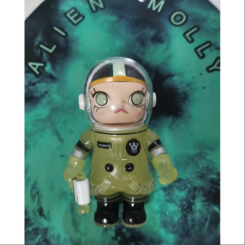 MEGA SPACE MOLLY 100% Alien Molly NO.10 2021 LIMITED(Glow in Dark)