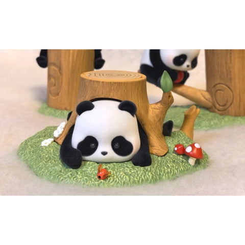 Panda Roll Panda Fruit Tree Blind Box Series: Stuck In A Tree Hollow (Confirmed Style)