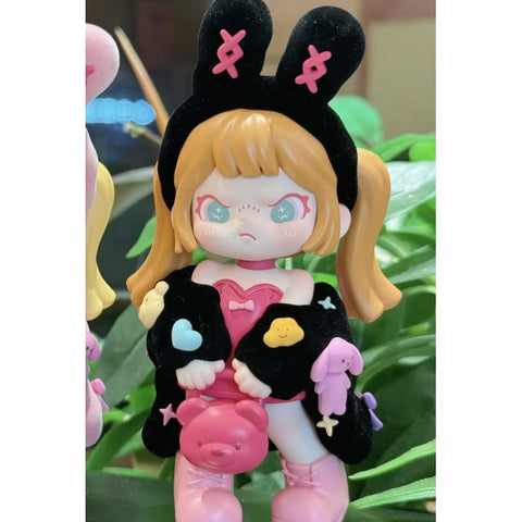 DORA Doll Collector (Surprise) 2025 Limited Edition