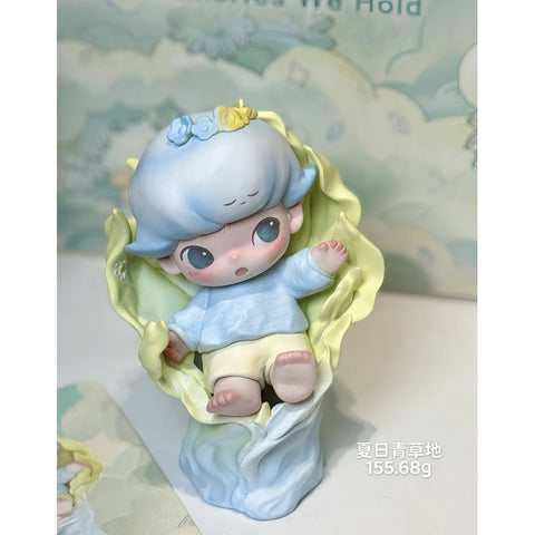 DIMOO Memories We Hold Series Summer on the Grass