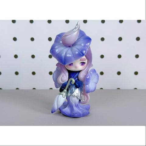 Chaka Luminous Reverie Series Brief Embrace