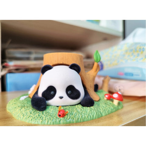 Panda Roll Panda Fruit Tree Blind Box Series: Stuck In A Tree Hollow (Confirmed Style)