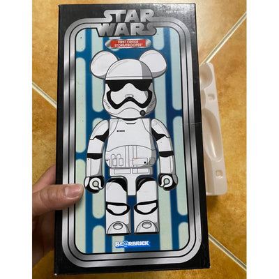 Bearbrick First Order Stormtrooper 400% Weiß