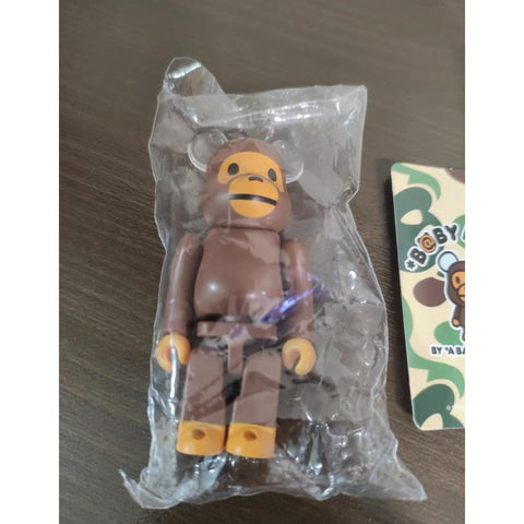 Bearbrick Series 45 Secret BAPE baby Milo 100% Medicom