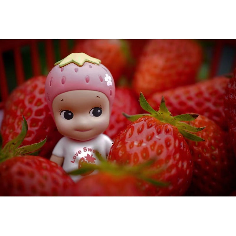 Sonny Angel Strawberry Seoul Limited Time For a Break