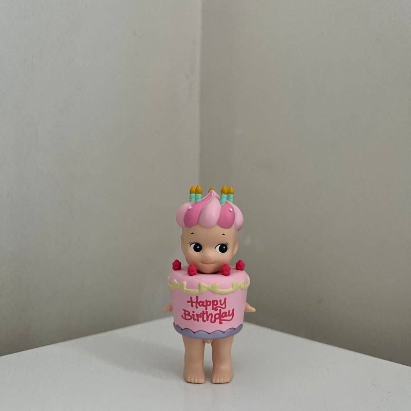 Sonny Angel Birthday Gift Series Raspberry Cake