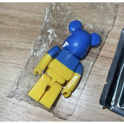 Bearbrick Series 46 Ukraine Flag 100%